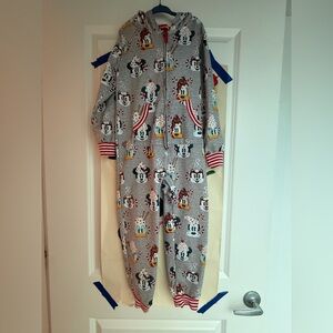 Disney Store Mickey Mouse and Friends Holiday Romper Pajama 1pc Boys Girls 5/6